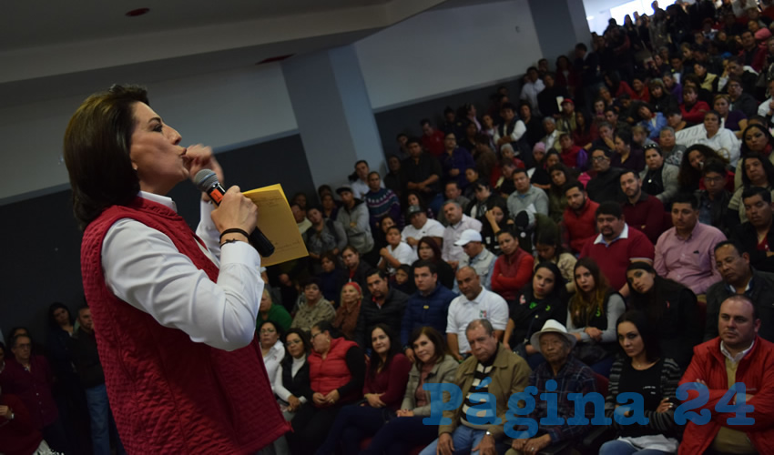 Lorena Martínez Rodríguez, les tomó la protesta y entregó de manera oficial los nombramientos a los nuevos Coordinadores Municipales y Delegados Distritales