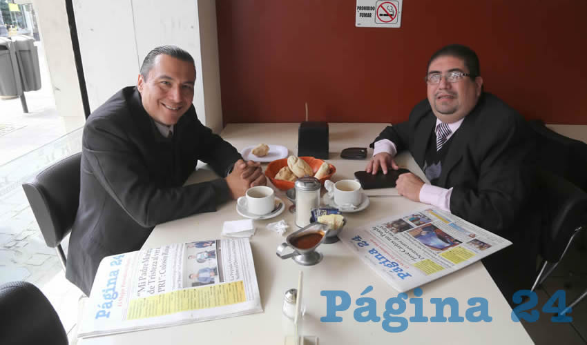 Luis Arturo Ordaz Ortiz y Andr&eacute;s Rodr&iacute;guez de Alba desayunaron en el restaurante Mitla