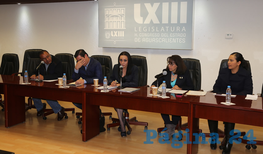 Diputación Permanente que encabeza la diputada Citlalli Rodríguez González (Foto: Eddylberto Luévano Santillán