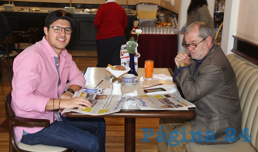 En Sanborns Francia desayunaron Juan Pablo Hurtado de la Serna y Marco Antonio Mart&iacute;nez