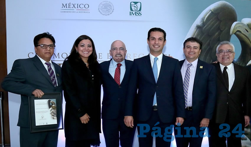 El director del Instituto Mexicano del Seguro Social, Tuffic Miguel Ortega, entregó el “Premio IMSS a la Competitividad”, a la Delegación Aguascalientes