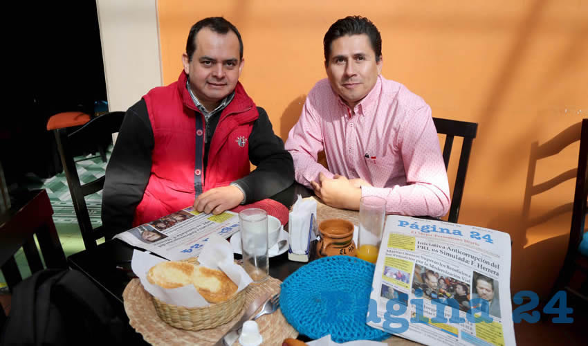 En el restaurante El Artesano desayunaron Ricardo Vargas Senties y Francisco del Moral Jim&eacute;nez