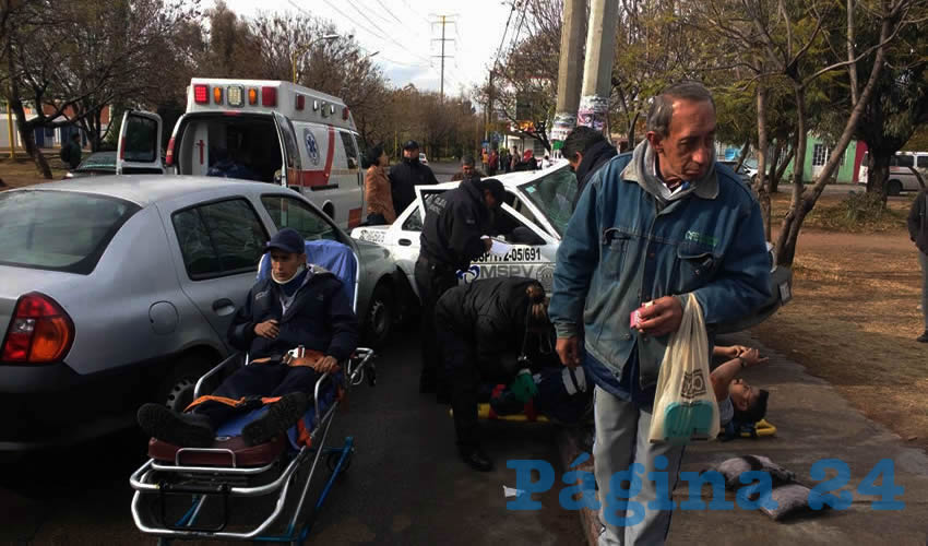 Los cuatro vigilantes privados fueron hospitalizados
