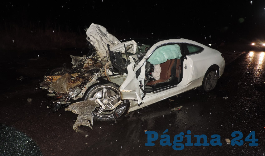 Para chatarra quedó el vehículo Mercedes Benz C250, que manejaba Ángel Rodrigo Pérez Flores