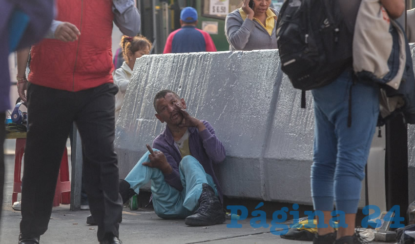 “La gente común y corriente, no ve mejora en su ingreso y tampoco en su gasto, ellos siguen padeciendo el fenómeno de la pobreza aunque en el gobierno digan que se redujo”; incluso las cifras de Coneval avalan que la pobreza alimentaria se ha incrementado 10% en Jalisco, criticó Jorge Antonio Mejía, investigador de la UdeG/Foto: Cuartoscuro 