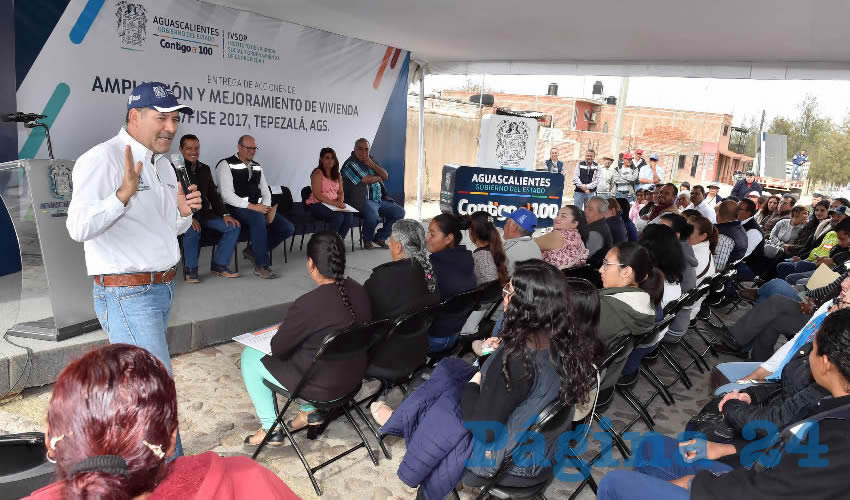 El gobernador del Estado, Martín Orozco Sandoval, entregó acciones para el mejoramiento y ampliación de la vivienda, así como obras de rehabilitación y ampliación de la red de drenaje sanitario