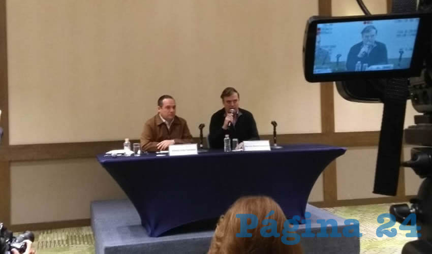 Alberto Uribe, todavía alcalde de Tlajomulco, sentenció: “Creo puedo aportar mucho más directamente a este proyecto y la verdad es que tampoco me late estar en un proyecto donde apoyemos al joven Ricardo Anaya”, sobre su decisión de dejar el partido naranja para sumarse al grupo político de López Obrador en Jalisco/Foto: Francisco Andalón López