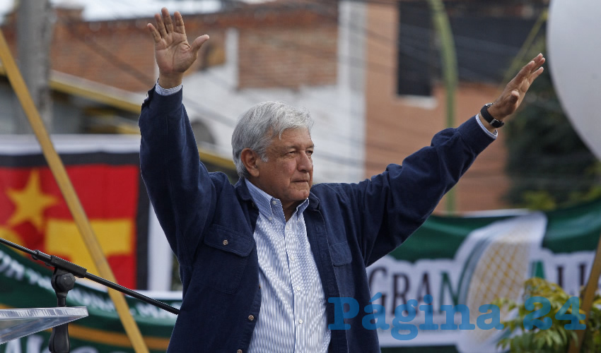 Andrés Manuel López Obrador, candidato de Morena a la presidencia, dijo que ni siquiera ve “a la mafia del poder como enemigos, sólo como adversarios. No es mi fuerte la venganza, no los vamos a perseguir, no va a haber represalias, nada más háganse a un lado porque en México va a haber una auténtica democracia, será el gobierno del pueblo”, advirtió sobre sus rivales/Fotos: Cuartoscuro