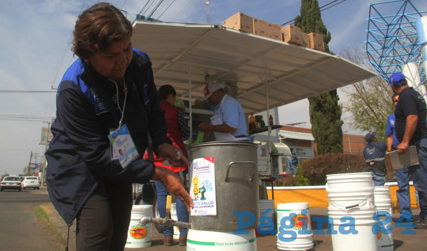 En el Municipio de Aguascalientes se tiene un registro de 35 vendedores ambulantes de pescados y mariscos, que ofrecen sus alimentos en la vía pública