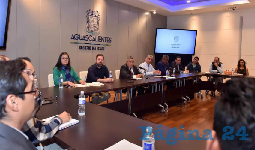 Con la representaci&oacute;n del gobernador del Estado, Mart&iacute;n Orozco Sandoval, el secretario general de Gobierno, Enrique Mor&aacute;n Faz, presidi&oacute; la reuni&oacute;n