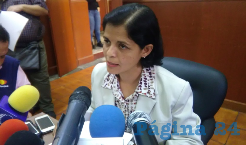 Rocío Corona Nakamura, legisladora priísta, explicó que la reforma plantea “no sólo la prevención de la violencia, sino también lo que respecta a que se deba de llevar a cabo en la prevención y se establezcan y se implementen protocolos y políticas públicas orientadas a prevenir, detectar, atender y erradicar la violencia contra las mujeres”/Foto: Elizabeth Ríos Chavarría