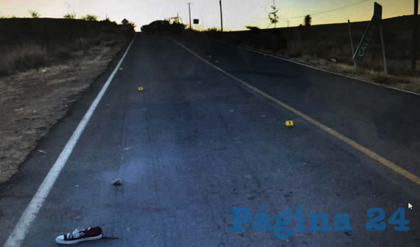 La carretera en donde dejaron los tres cuerpos