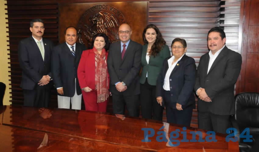 El Fiscal General de Justicia del Estado de Zacatecas, con 28 votos a favor de igual número de diputados presentes en el salón de plenos.