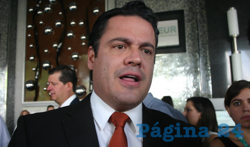 Al gobernador Aristóteles Sandoval le da “tranquilidad” comparar las cifras de su administración con las de 2012; aseguró que “los indicadores muestran avances importantes, superiores a los que muchos pensaban que pudiéramos lograr”, aunque en otros hay fracasos rotundos, evidentes, como en seguridad pública o educación/Foto: Archivo Página 24 