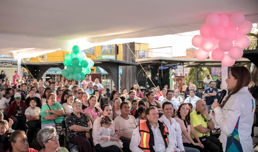 La alcaldesa mencionó que este barrio debe adecuarse a las necesidades actuales de quienes habitan allí