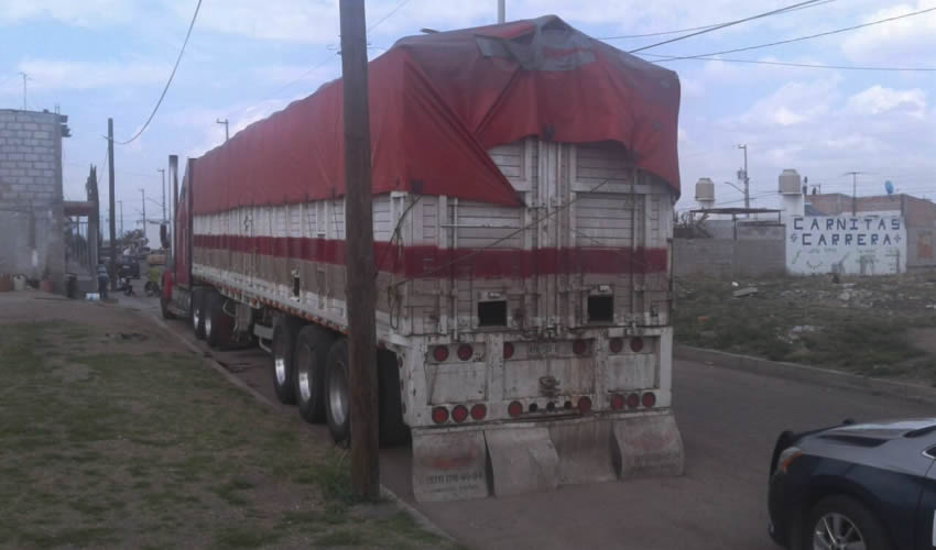 En este tr&aacute;iler transportaban los pillos los objetos robados
