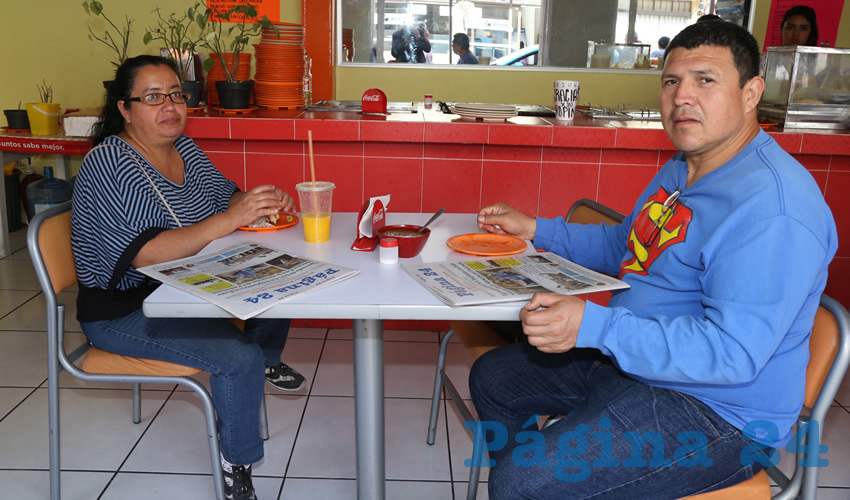 En la lonchería el Sabor de Coyoacán desayunaron Silvia Preciado Sánchez y Feliciano Ruelas Díaz