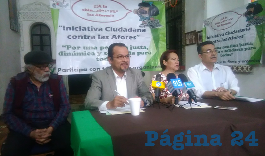 “La iniciativa de ley ciudadana tiene como objetivo lograr la abrogación de las Afores, y en su lugar promover una pensión y jubilación, dinámica, digna”, expusieron miembros del colectivo que irá por el país buscando firmas para sustentar la iniciativa ante diputados federales/Foto: Elizabeth Ríos Chavarría