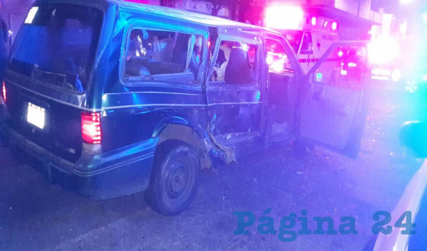 El percance ocurri&oacute; en el cruce de avenida 5 de Mayo y calle Rivero y Guti&eacute;rrez