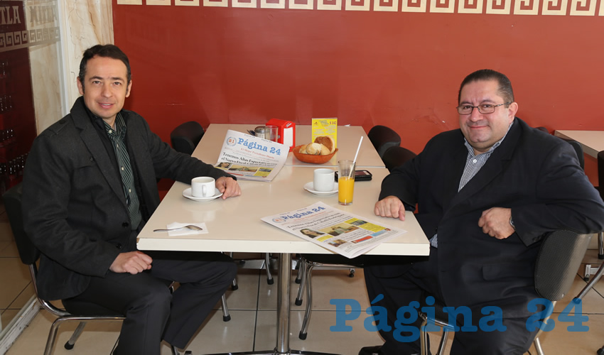 En el restaurante Mitla almorzaron Eduardo Flores Ramírez, defensor de la Condusef; y Juan Carlos Medina Mazzoco, delegado de Nafin
