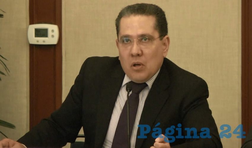 “El 61 por ciento aumentará poco, sí claro, aumentará poco”, dijo Rogelio Campos, encargado del IIEG, para quien los datos del estudio revelan una cuestión meramente alcista, por lo que la gente no debe preocuparse/Fotos: Francisco Andalón López 