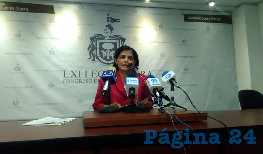 Según la legisladora priísta, se deberán destinar recursos de lo recaudado por el programa de fotomultas para garantizar el transporte gratuito para sectores vulnerables, esto de avalarse la propuesta en el pleno/Foto: Elizabeth Ríos Chavarría 