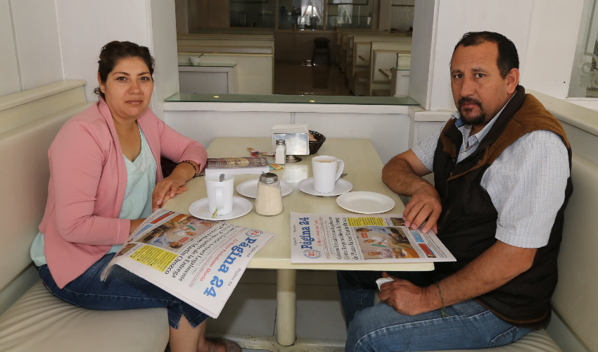 En el restaurante Del Centro compartieron el pan y la sal Perla Contreras C&aacute;rdenas y Olegario Pedroza Saucedo