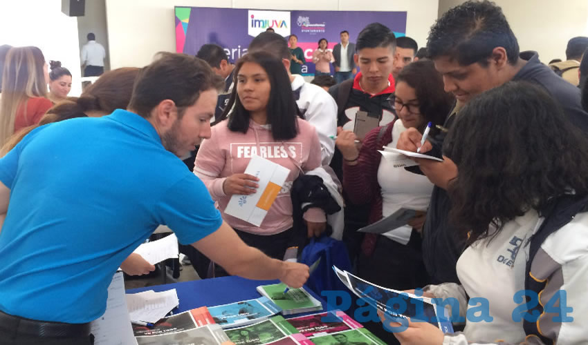 En la primera Feria de Becas se otorgaron 100 est&iacute;mulos educativos a j&oacute;venes