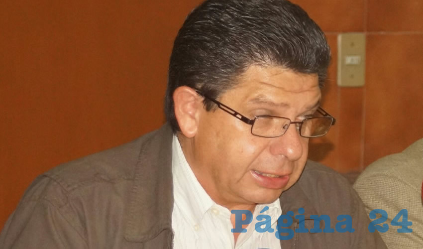 Tras indagar en las direcciones de Transparencia de Guadalajara y Zapopan, Alejandro Cárdenas, presidente del Parlamento de Colonias, sentenció que no hay ningún procedimiento en su contra iniciado por Enrique Alfaro o por Pablo Lemus, por lo que presentará las denuncias correspondientes por calumnia/Foto: Francisco Tapia 