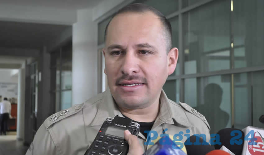 Oswaldo Caldera Murillo, titular de la Dirección de Seguridad Vial. Dijo que donde se apartan más lugares de manera ilegal, es en la lateral del bulevar López Portillo, y hasta la fecha se ha mantenido limpio cada espacio de estacionamiento. (Foto: Alberto Núñez Hernández)