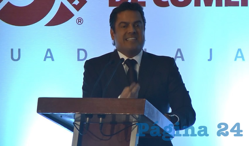 El gobernador Aristóteles Sandoval dijo que cuenta con información que “hace sospechar de la infiltración del crimen organizado en la policía” de Tlaquepaque, lo que es “una respuesta sencilla y clara” –dijo– a quienes consideran que el operativo se trató de un montaje político/Foto: Francisco Andalón López 