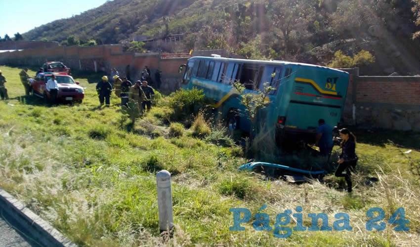 El percance ocurrió en la carretera federal 70 poniente