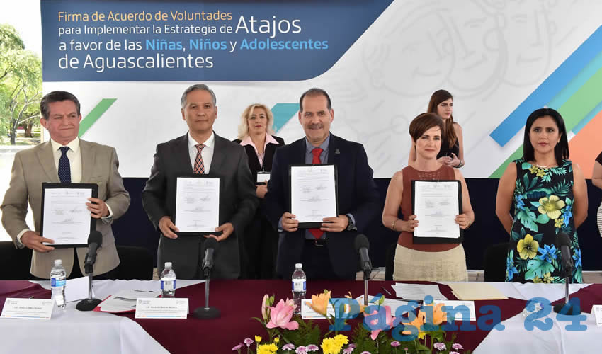 El mandatario estatal expres&oacute; que con la firma de este acuerdo se establece una colaboraci&oacute;n mutua para dar respuesta pronta y efectiva a necesidades