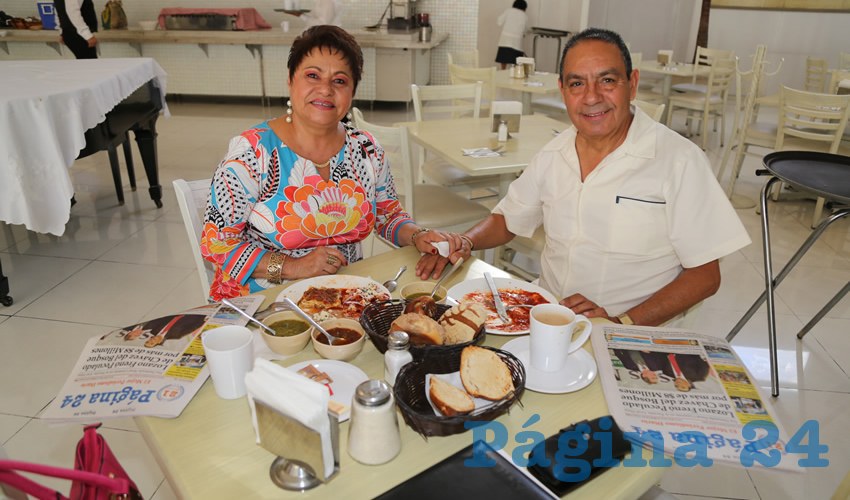 En el restaurante Del Centro desayunaron Mar&iacute;a Elena Rodr&iacute;guez Mart&iacute;nez y Javier Hern&aacute;ndez Medina