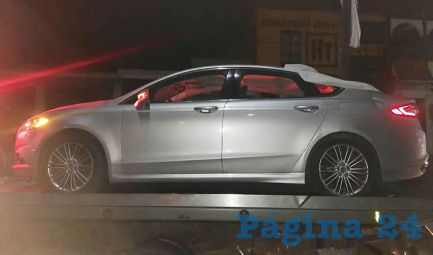 El sexteto, más un menor de edad, se trasladaba en este vehículo robado, Ford Fusion con placas de circulación AFM-6114