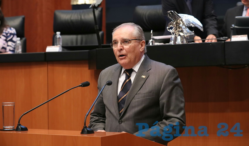 Miguel Romo Medina, senador de la República