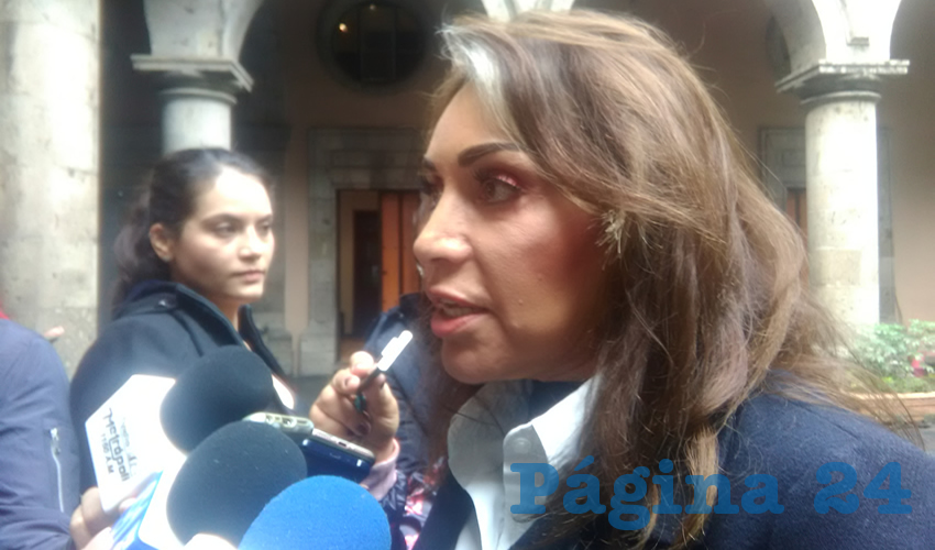 Ahora sí le preocupa la falta de seguridad pública a María Elena Limón, quien se quejó del desarme de la policía de Tlaquepaque y la entrada de la policía estatal a las funciones de vigilancia: “Yo no veo por ningún lado a los 400 elementos que dijeron que iban a estar”, tronó/Fotos: Archivo Página 24 y Tomada de Twitter 