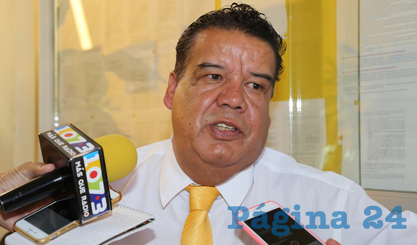 Francisco Javier Flores Flores, dirigente de la Agrupaci&oacute;n Cimientos del Magisterio (Foto: Eddylberto Lu&eacute;vano Santill&aacute;n)