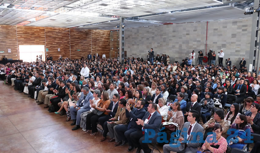 Participan 980 investigadores, docentes y alumnos de escuelas normales de 32 entidades federativas del pa&iacute;s