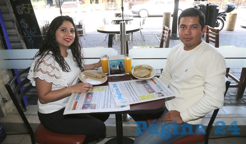 En el restaurante La Madero compartieron el pan y la sal Anahí Santana Aguirre y José Luís Osorio Ánimas