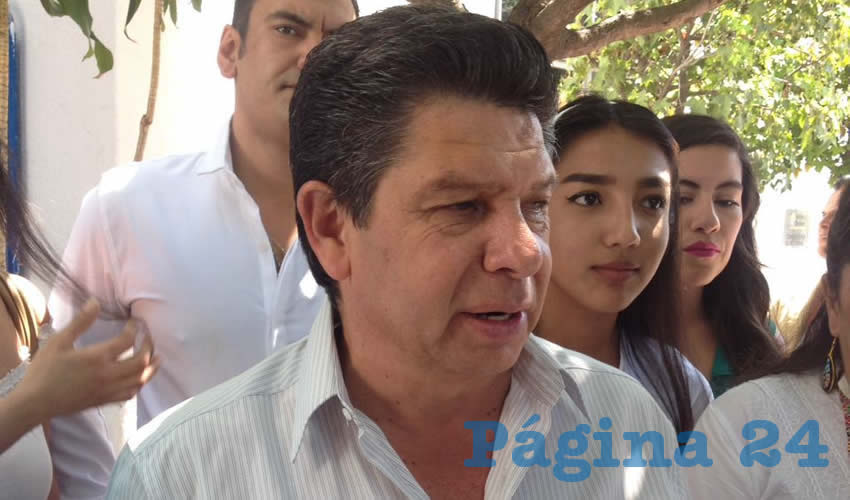 A pregunta expresa sobre el por qué pasar del activismo a la política, Alejandro Cárdenas, presidente del Parlamento de Colonias, dijo que el activismo tiene sus límites, pero para hacer realmente un cambio se requiere estar en la toma de decisiones, “en la mesa de discusión, para hacer ajustes que beneficien a la sociedad”/Fotos: Rafael Hernández Guízar 