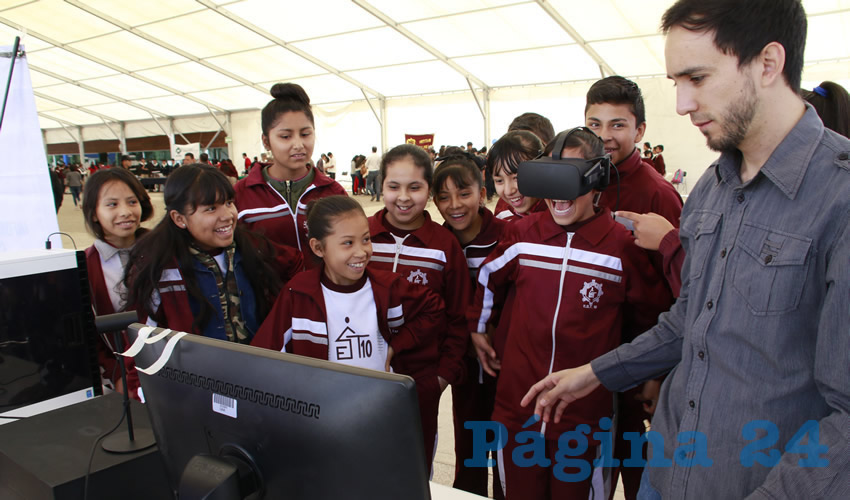 El laboratorio busca potencializar habilidades de los estudiantes en áreas como la robótica y programación