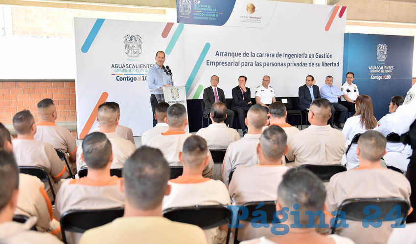 El gobernador Martín Orozco Sandoval dio el banderazo de inicio en el Cereso de El Llano, del programa virtual de Ingeniería en Gestión Empresarial