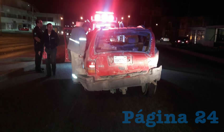 La camioneta Jeep que manejaba Mar&iacute;a Glafira Paredes Mart&iacute;nez.