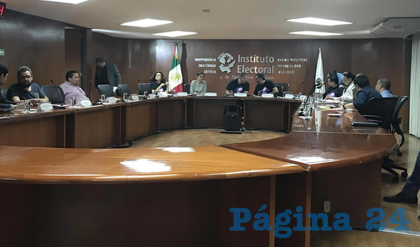 En sesión, el Consejo General del Instituto Electoral y de Participación Ciudadana de Jalisco aprobó las siete candidaturas que presentaron los partidos políticos/Foto: Cortesía