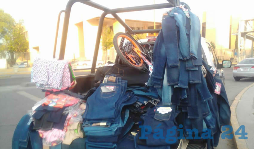 Algunas de las prendas recuperadas por las autoridades