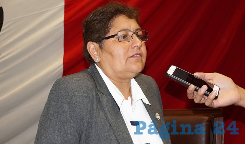 María Elena Ortega Cortés, diputada local por el PRD: “Nos gustaría que se hablara de cómo considera los avances, y no sea la visión simplista de la oposición, como así lo llaman, de lo que ve y demanda la ciudadanía, al estar preocupada para transitar a un desarrollo económico sólido”. (Foto: Merari Martínez Castro)