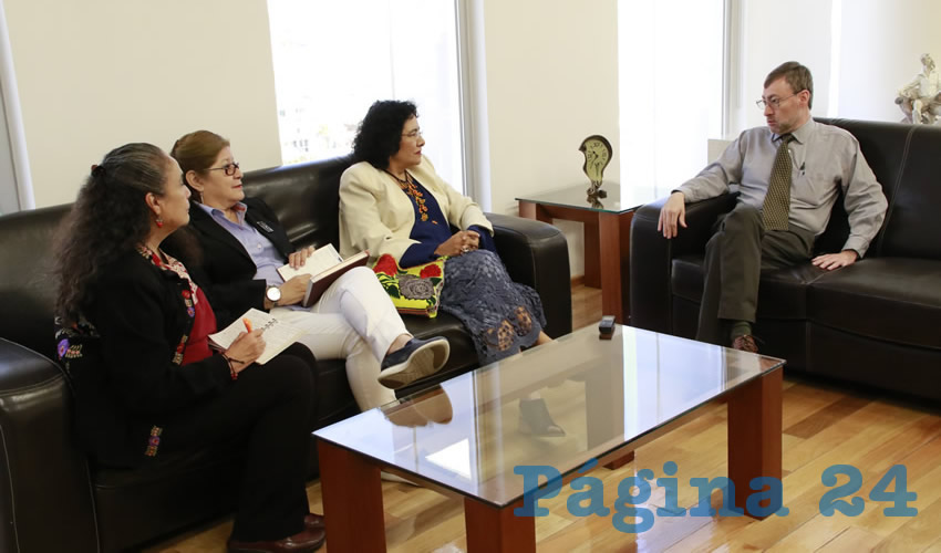 Recibe la UAA a Lourdes Consuelo Pacheco Ladr&oacute;n de Guevara, una de las intelectuales m&aacute;s reconocidas en el pa&iacute;s por sus aportaciones cient&iacute;ficas en materia de g&eacute;nero