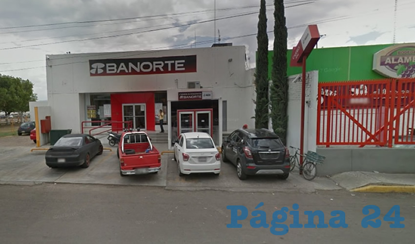 El asalto se cometió en las inmediaciones del banco Banorte del centro comercial Agropecuario