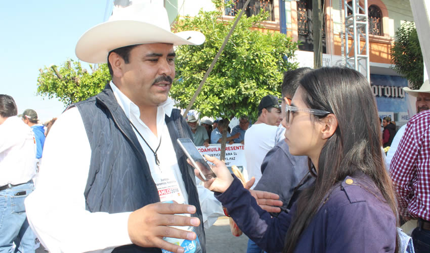 Santiago Domínguez Luna, diputado local por el Partido de la Revolución Democrática (PRD): “Si no se hace equipo, y si no se coordina con los temas en el ámbito legislativo, ejecutivo, y el judicial, vamos a seguir teniendo estos resultados lamentables para la sociedad zacatecana”. (Foto: Merari Martínez)